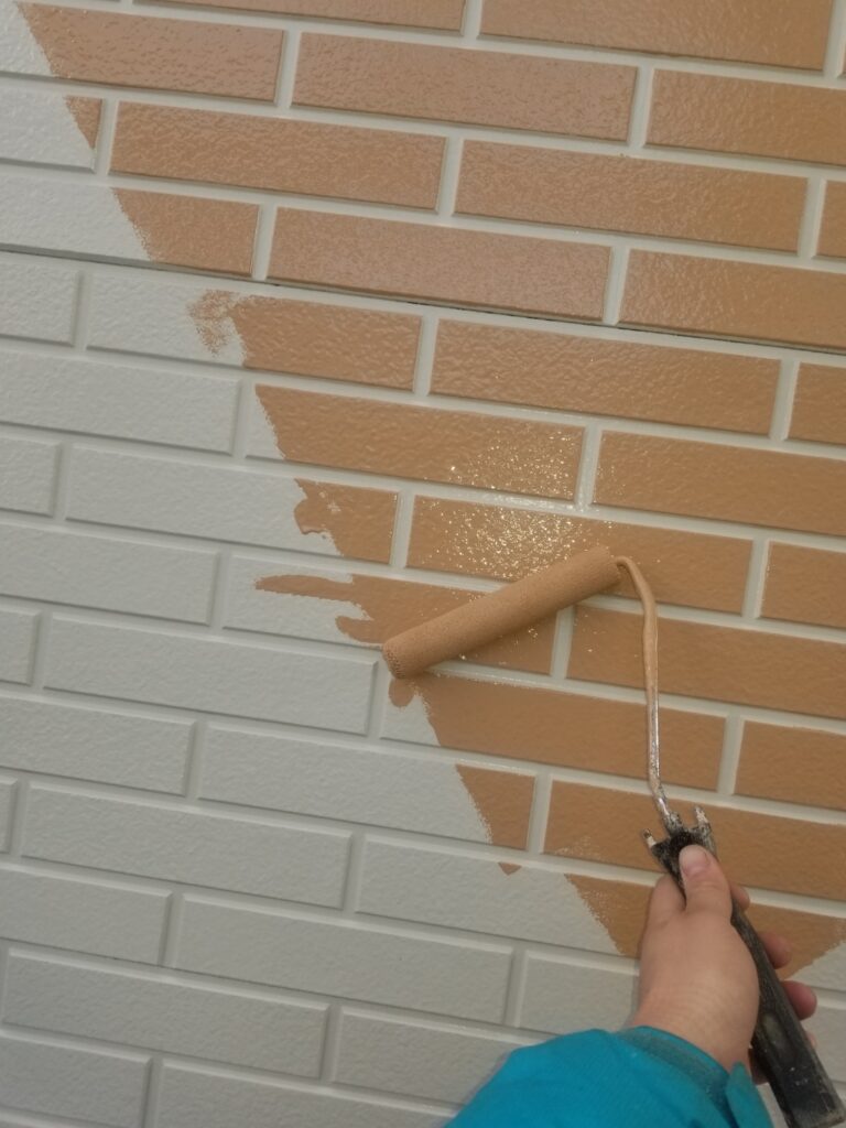 外壁　サイディング中塗り