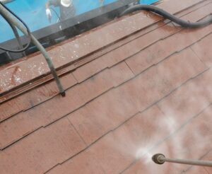 屋根洗浄　コロニアル洗浄　塗装前の屋根洗浄
